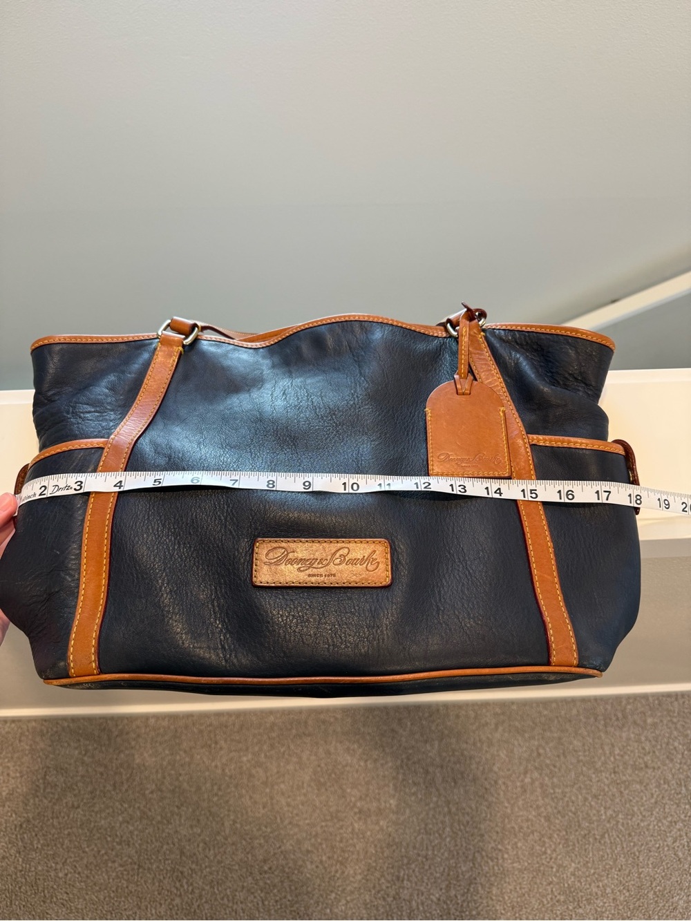 REHAB Dooney & Bourke Navy Leather Shoulder Bag with Tan Trim and Accents - Picture 9 of 13